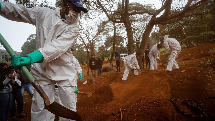 Brasil afronta su peor ola de la pandemia sin recursos contra al virus y supera los 300.000 muertos