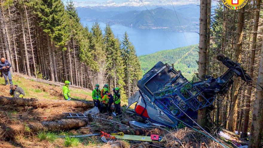 Tres detenidos por desactivar el freno del teleférico que causó 14 muertos en Italia para evitar su cierre