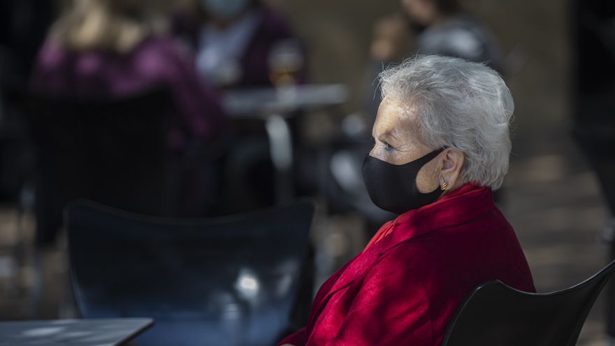 El Gobierno equiparará el acceso a las pensiones de viudedad de las parejas de hecho con los matrimonios