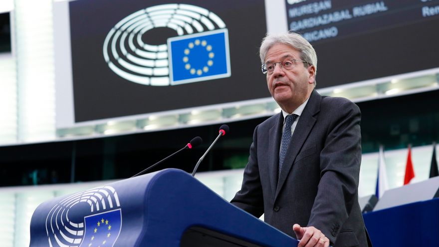 El comisario europeo de Economía pide a los Estados que descarten las rebajas de impuestos a la energía que pide el PP