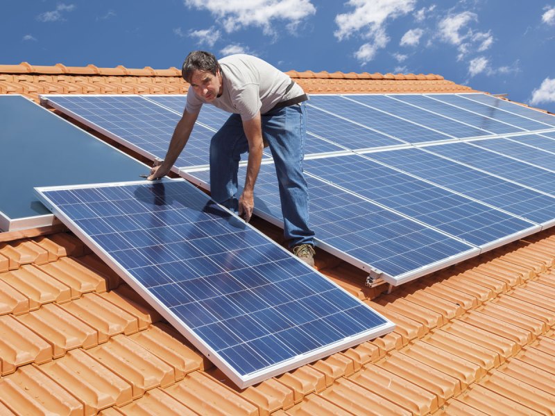 Bajos ingresos energía solar