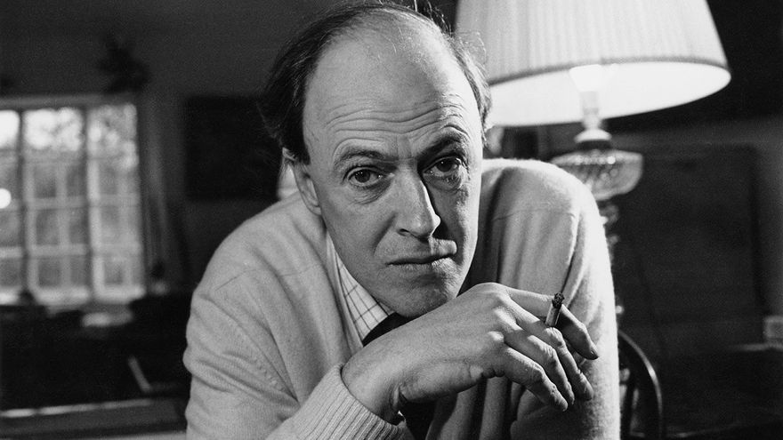 La familia de Roald Dahl se disculpa por el 