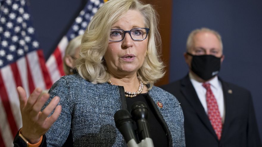 Los republicanos expulsan a Liz Cheney del liderazgo del partido por su oposición a Trump