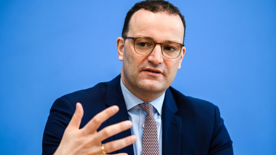 Alemania planea ofrecer AstraZeneca a todos los adultos sin límite de edad