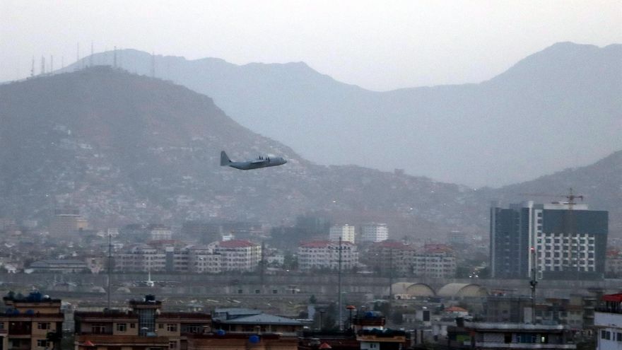 Aterriza en la base de Rota un tercer avión con 220 evacuados de Afganistán