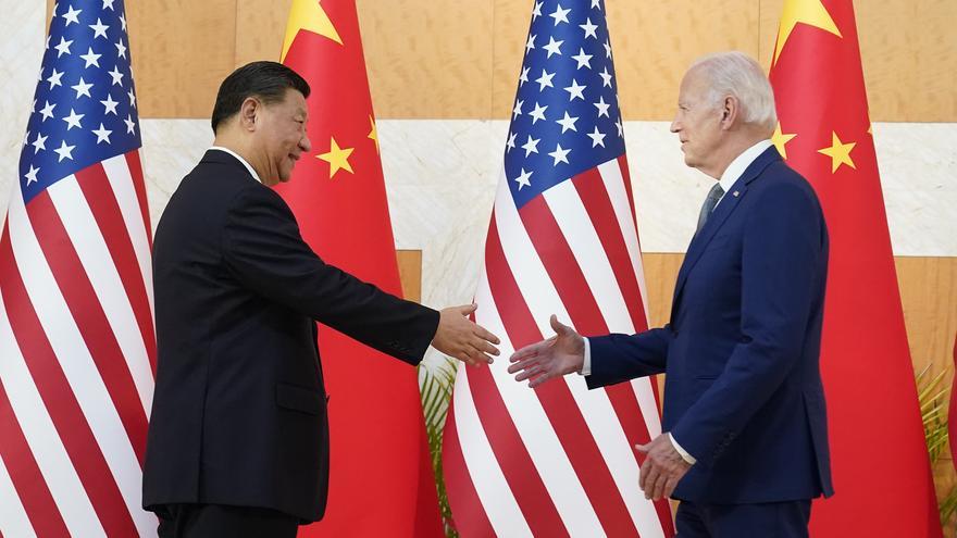 Biden y Xi se reúnen en su primer encuentro bilateral en persona