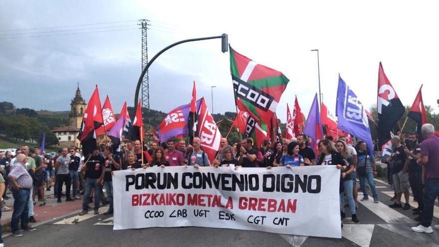 La firma de convenios colectivos se sitúa en mínimos ante el bloqueo de los empresarios a subir los salarios