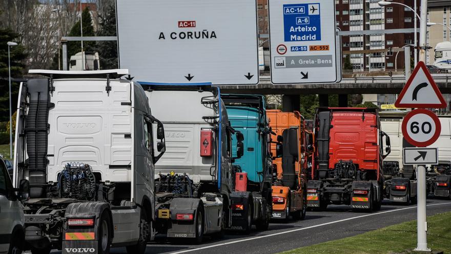 La convocatoria de paro de los transportistas amenaza el consumo y reaviva la inflación