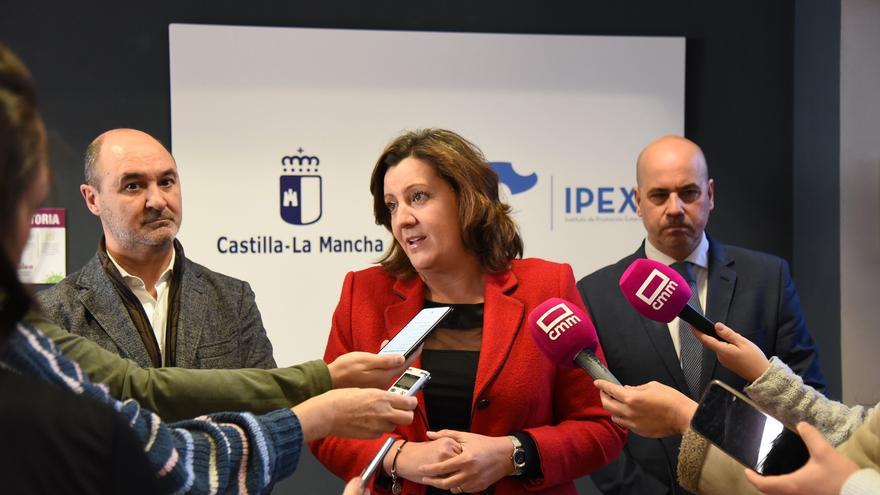 El Gobierno de Castilla-La Mancha pide a empresas y sindicatos del sector del calzado que 