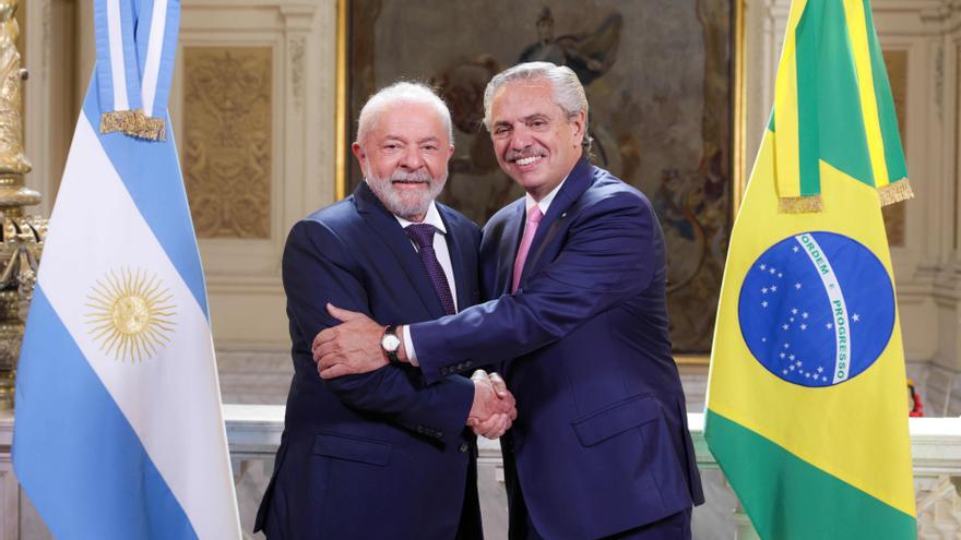 ¿Una moneda común entre Brasil y Argentina? Lula y Alberto Fernández recuperan el proyecto