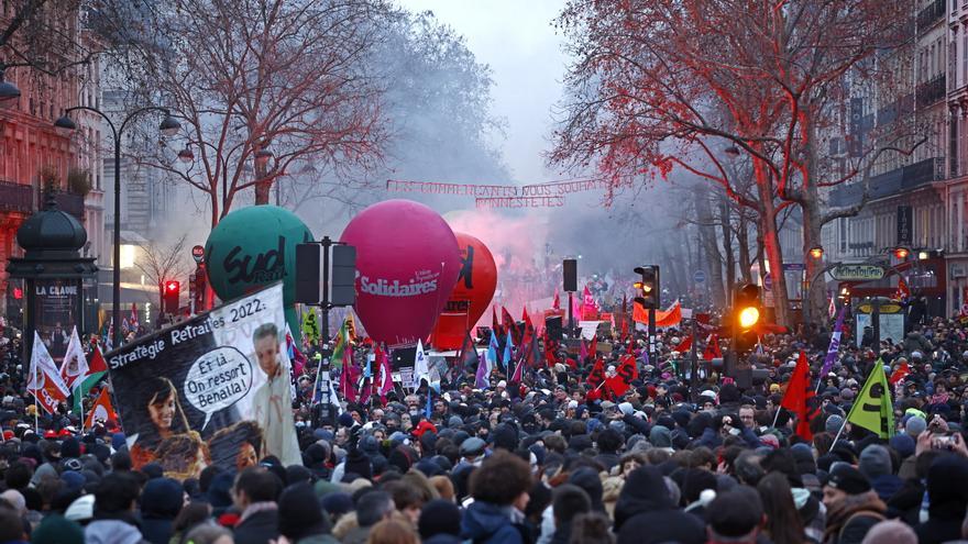 Al menos un millón de personas se manifiestan contra la reforma de las pensiones en Francia
