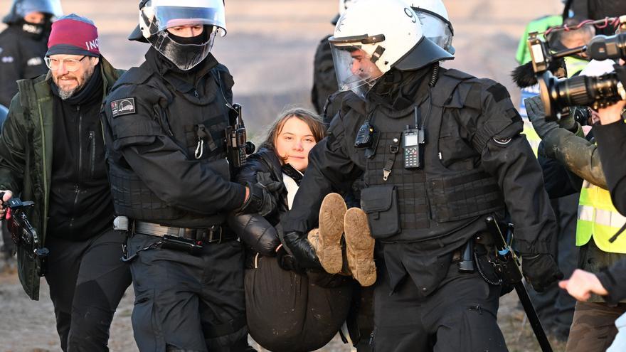 La policía detiene a Greta Thunberg en una protesta ecologista en Alemania