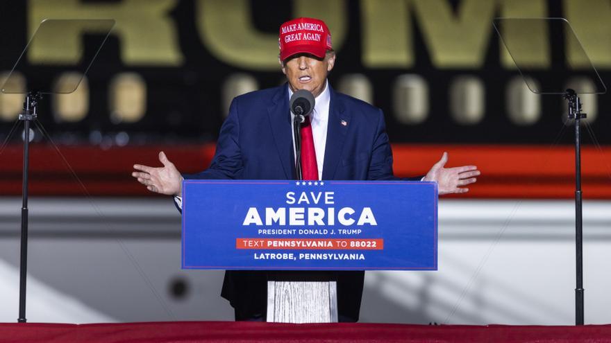 Trump arranca su campaña para las primarias de 2024 con un discurso contra la 