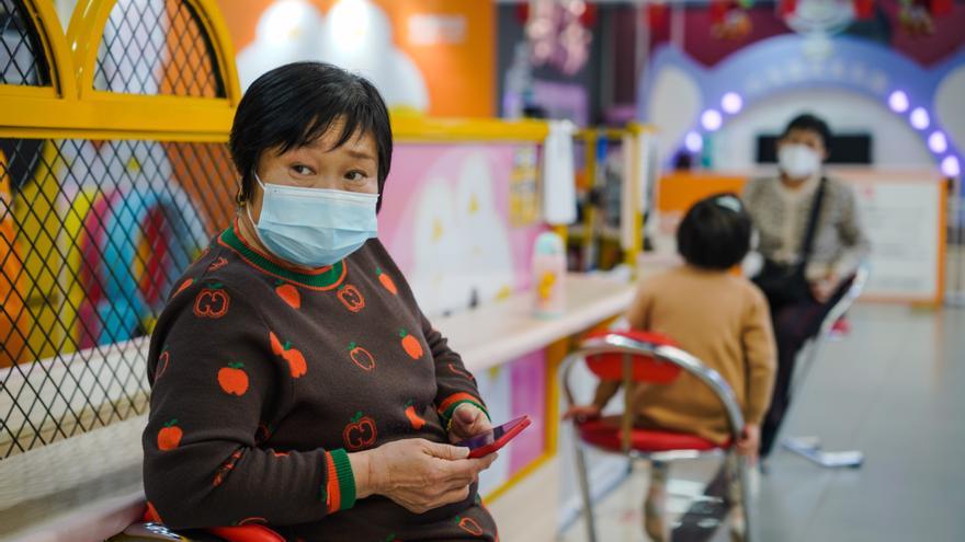 China certifica casi 60.000 muertes por COVID desde que se empezaron a relajar las medidas