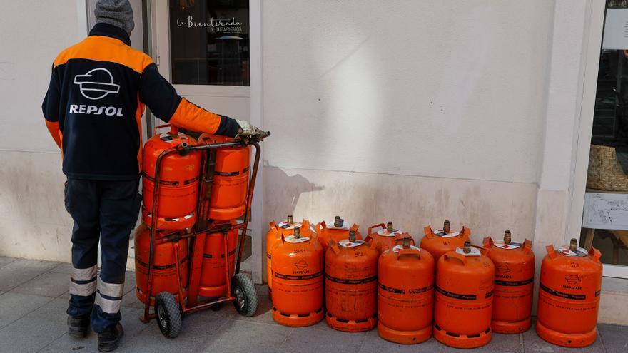 Bruselas apuesta ahora por abandonar el tratado que blinda las inversiones en energías fósiles