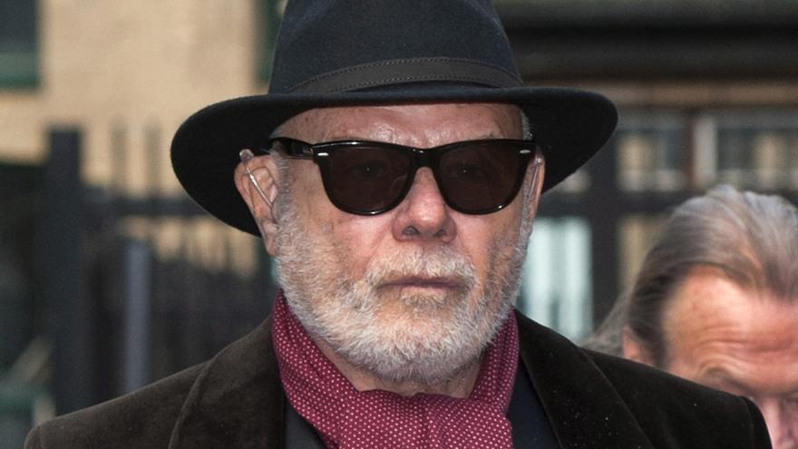 El músico Gary Glitter sale en libertad tras cumplir ocho años por abuso de menores