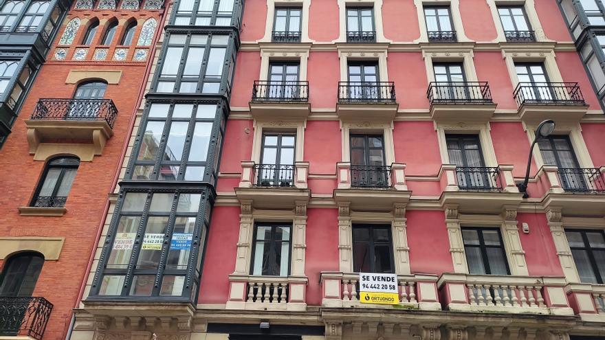 El precio de la vivienda nota el efecto de los tipos de interés y cae un 0,8% en la recta final de 2022