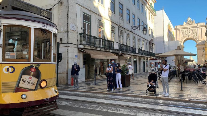 Alquiler forzoso de inmuebles vacíos y no más pisos turísticos: las ideas de Portugal para abordar la crisis de vivienda