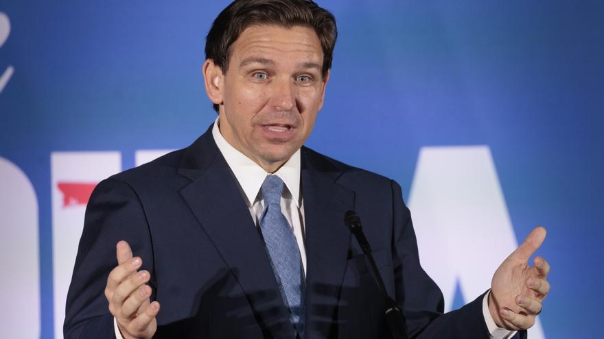 Disney denuncia al gobernador de Florida Ron DeSantis por usar su poder como 