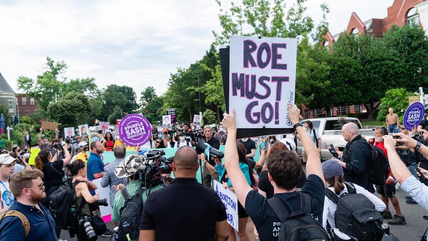 El Supremo de EEUU bloquea temporalmente la restricción al acceso a la píldora abortiva