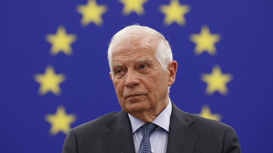 Borrell avisa a China de que frene a Putin para normalizar la relación con la UE