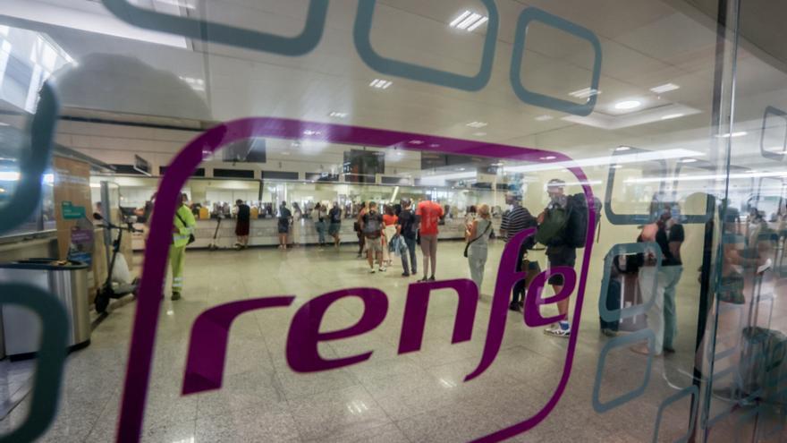 Bruselas abre una investigación a Renfe por competencia desleal en la venta online de billetes
