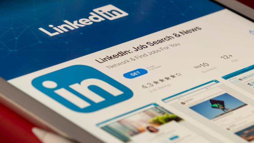 Linkedin tampoco se salva de los recortes: despide a 700 personas y cierra su app para China