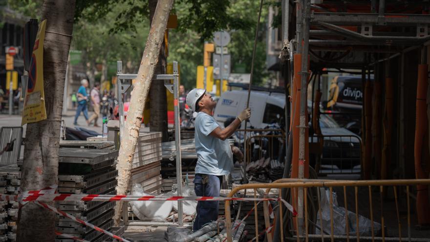 Las empresas deberán fijar de forma inmediata las tareas prohibidas en picos de calor