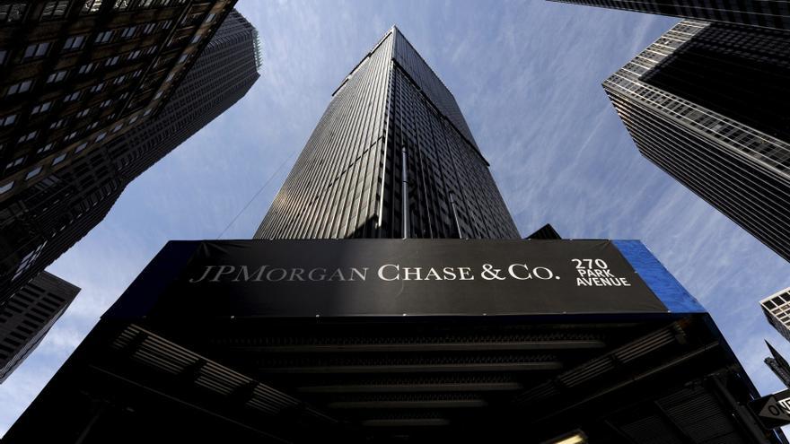 JPMorgan, el gigante financiero que sale de las crisis siendo más grande a costa de bancos quebrados
