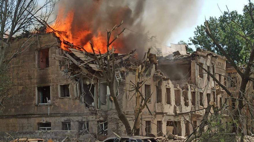 Rusia bombardea una clínica en la ciudad ucraniana de Dnipro