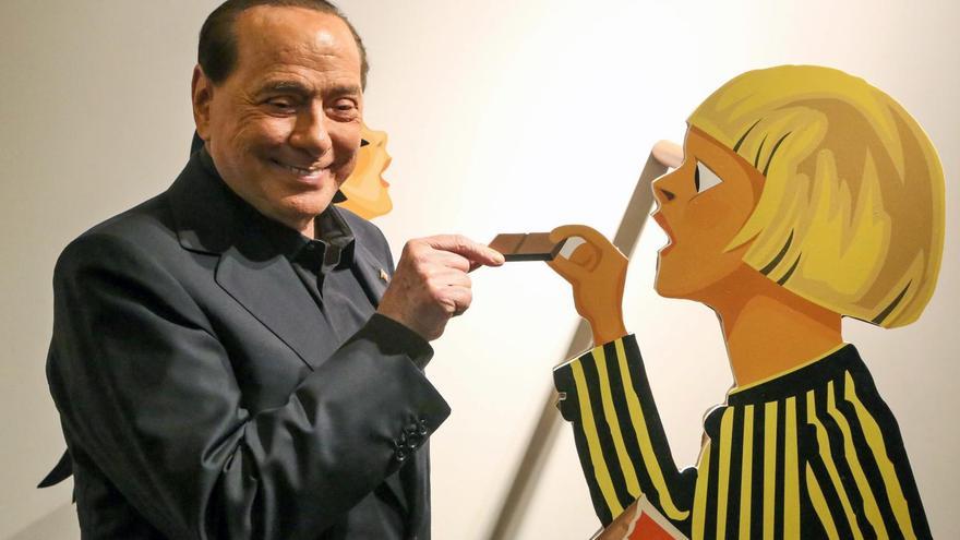 Almuerzo con Berlusconi, el hombre que cambió Italia y el mundo bajo un disfraz de bufón