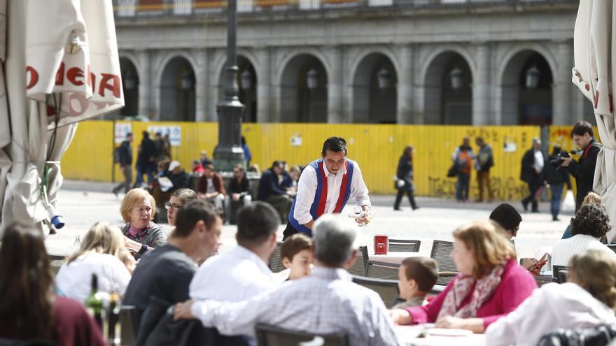 Los salarios crecen un 6% en el inicio de año, hasta los 2.127 euros al mes de media