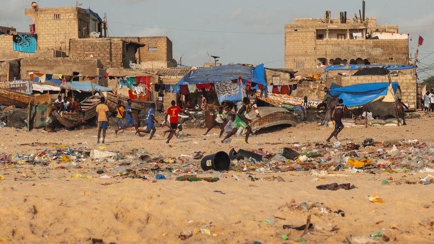 Senegal se ahoga en plástico mientras África intenta unirse para luchar contra la emergencia climática