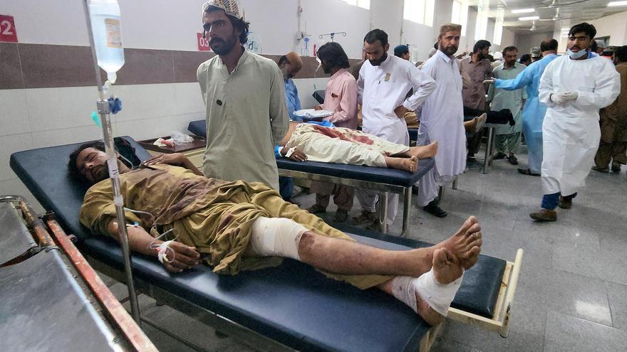 Al menos 57 muertos en dos atentados contra mezquitas en el oeste de Pakistán