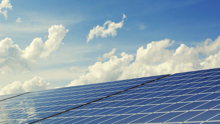 El empleo en el sector fotovoltaico se quintuplica desde la supresión del impuesto al sol del PP