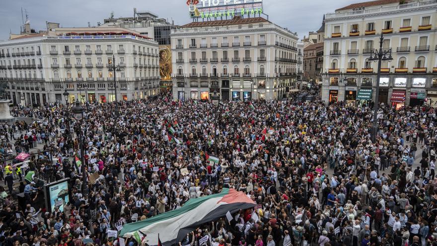 Varios miles de personas se manifiestan por el centro de Madrid en apoyo a Palestina y contra los ataques israelíes