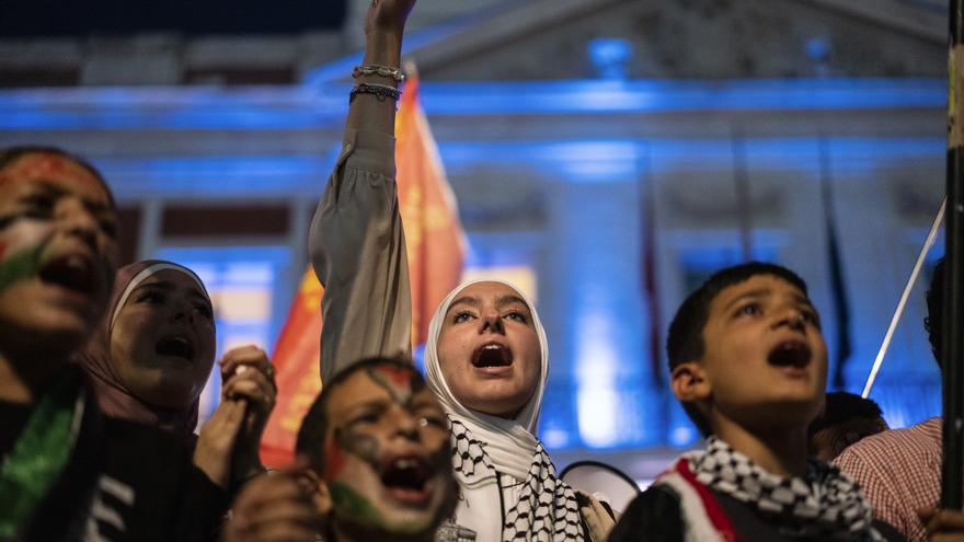 Miles de personas se manifiestan en Madrid en apoyo al pueblo palestino