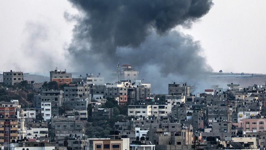 Hamás amenaza con ejecutar a un rehén civil israelí por cada bombardeo sin previo aviso en Gaza