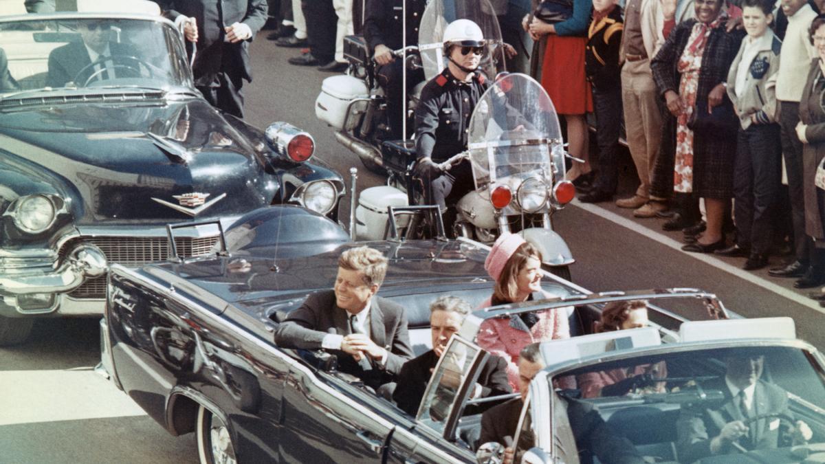 La mayoría de estadounidenses sigue sin creer la versión oficial del asesinato de Kennedy 60 años después