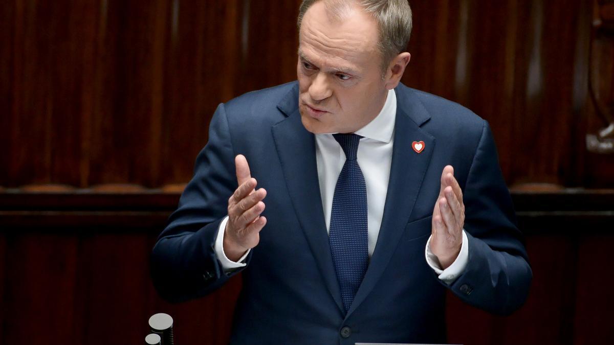 Tusk logra el apoyo del Parlamento y promete un giro en Polonia: 