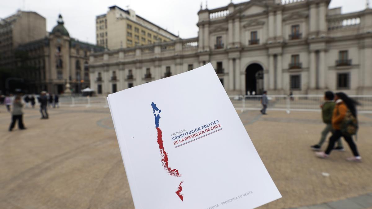 Claves del plebiscito en Chile: una nueva Constitución con sello ultraconservador o mantener la heredada de la dictadura
