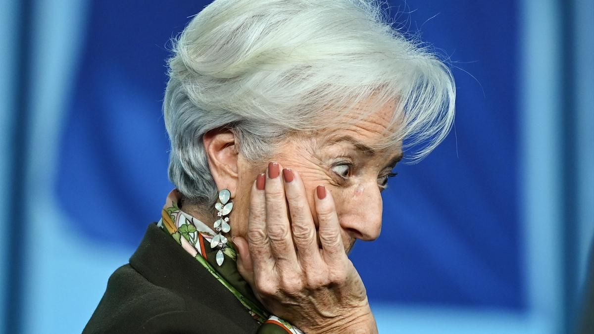 Los trabajadores del BCE suspenden a Lagarde: su presidencia es 