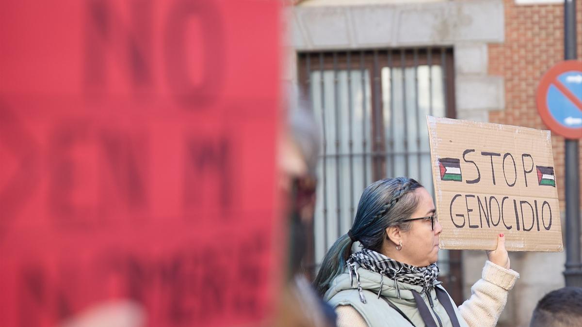 Juristas españoles piden al Gobierno que apoye la demanda de Sudáfrica contra Israel por genocidio