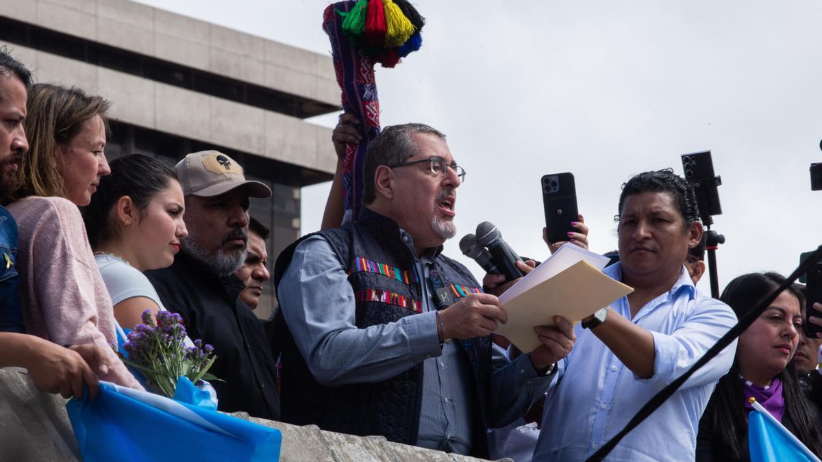 Arévalo se prepara para asumir la presidencia de Guatemala pese a la persecución judicial del 
