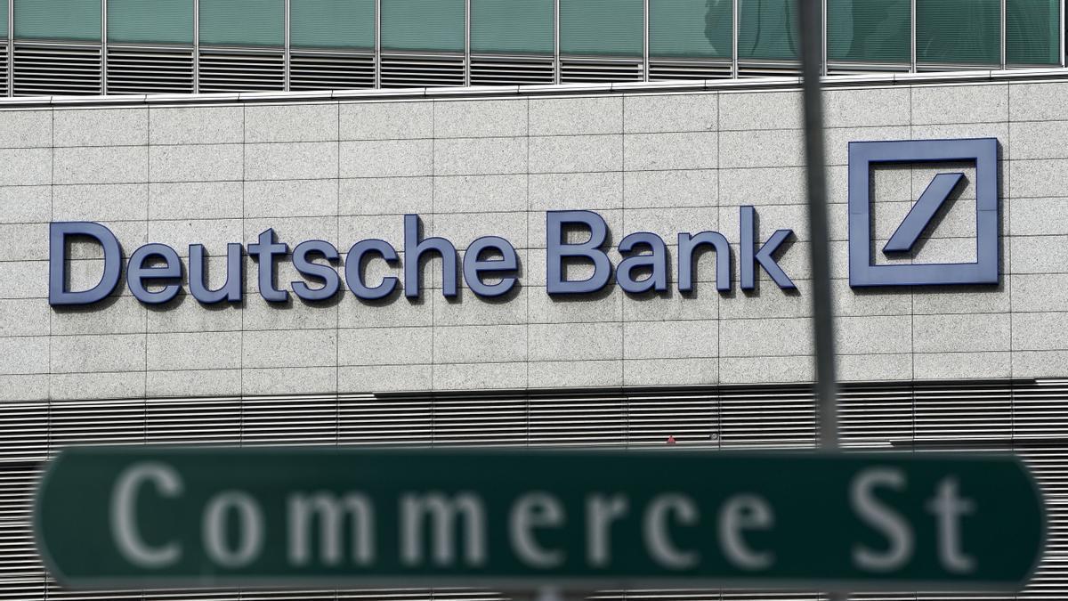 La CNMV expedienta a Deutsche Bank por 