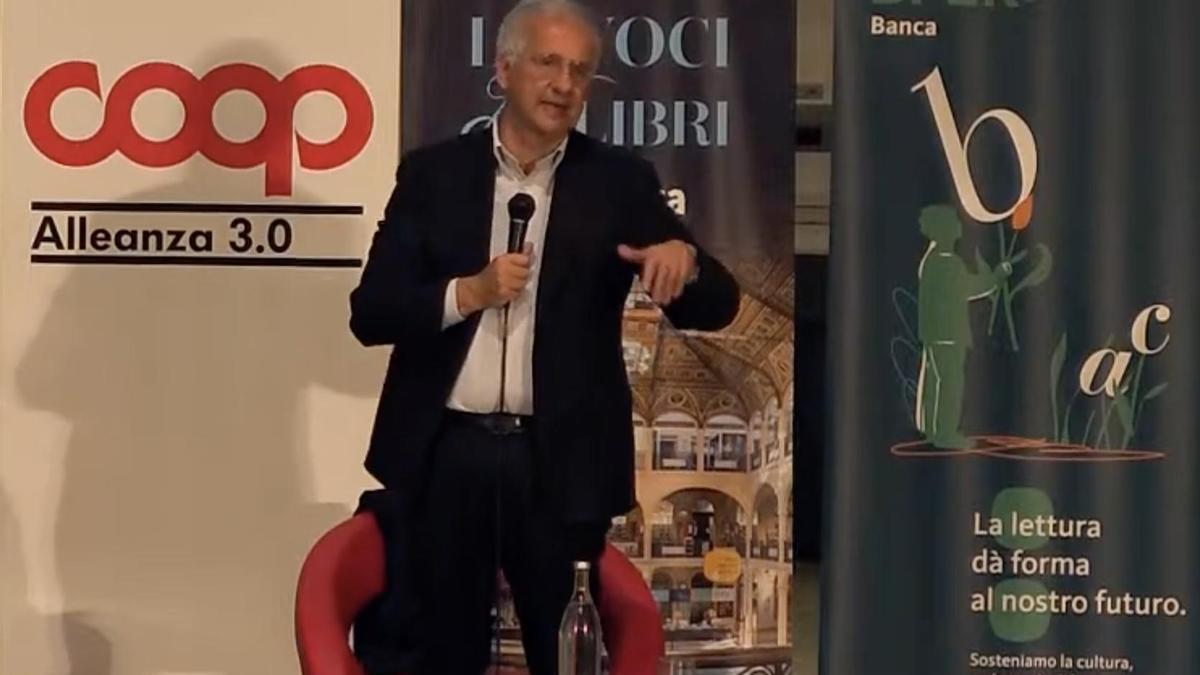 Walter Veltroni durante la presentación de su libro en Bolonia en abril.