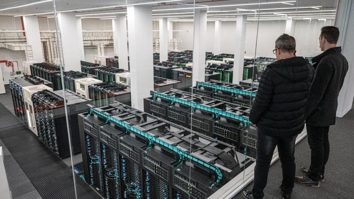 El Gobierno quiere el turbo en Inteligencia Artificial: otros 1.500 millones para llevarla a las pymes y ampliar el supercomputador