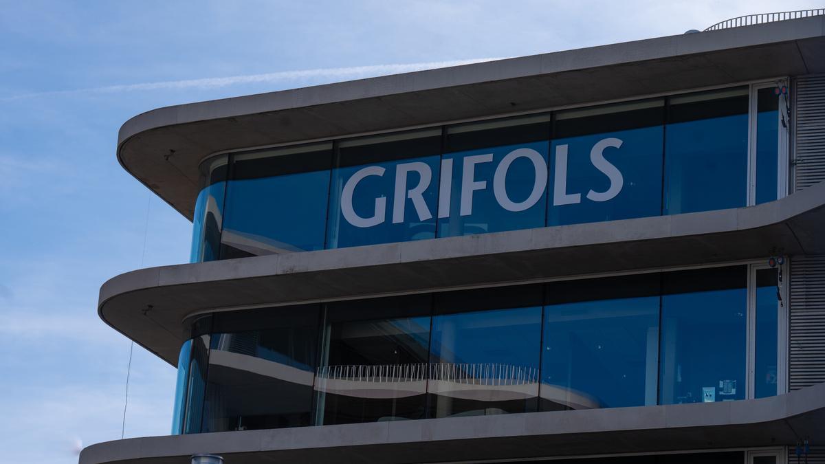 Pérdidas millonarias y ventas en mínimos: la deficitaria inversión de Grifols en una centenaria empresa de aguas