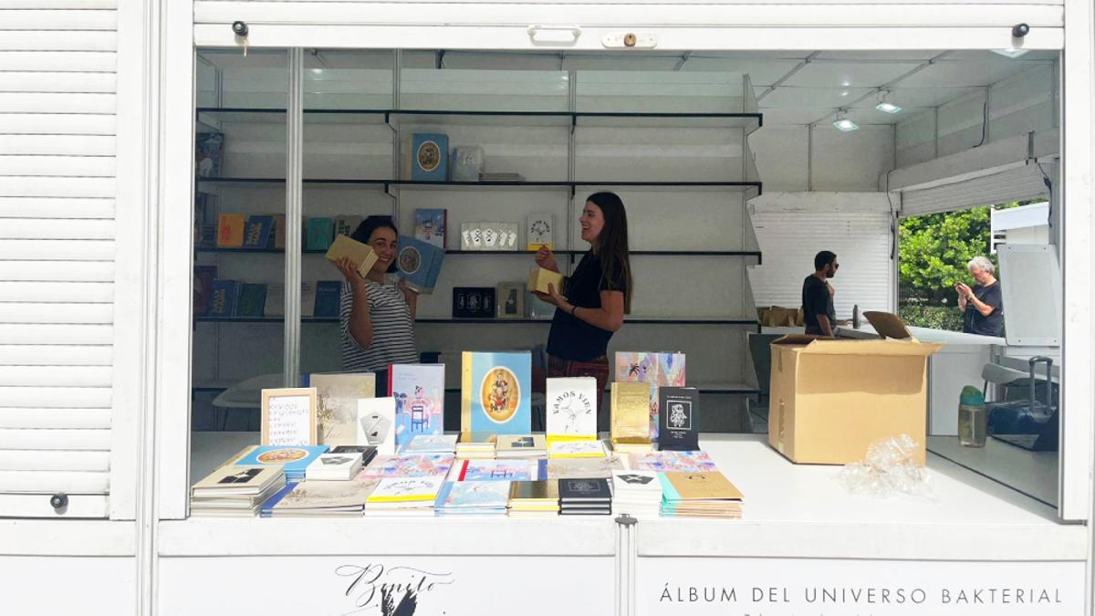 La Feria del Libro para las editoriales de fuera de Madrid, un escaparate que “sale a cuenta” pese a llegar “a ciegas”