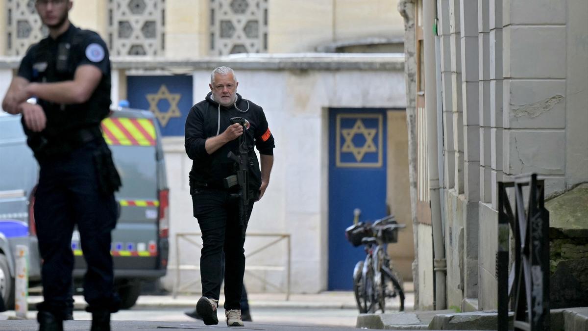 La Policía mata a un hombre que quería prender fuego a una sinagoga en el norte de Francia